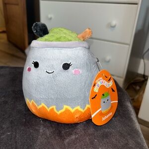 Johanna Cauldron 6” Squishmallow